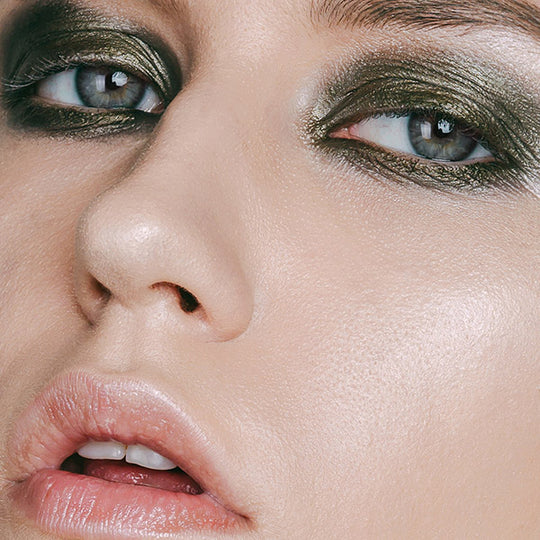 GUILTY SHADES Eye & Cheek multi-shadow