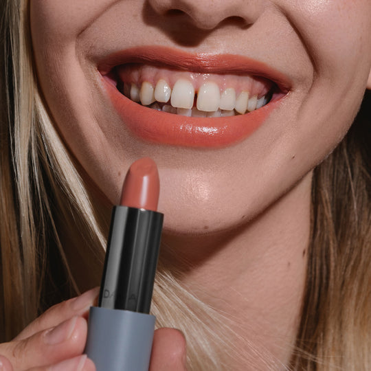 VELVET WEAR Matte Cream Lipstick
